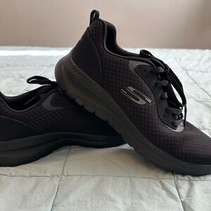 Skechers Black Sneakers with Cushioned Sole